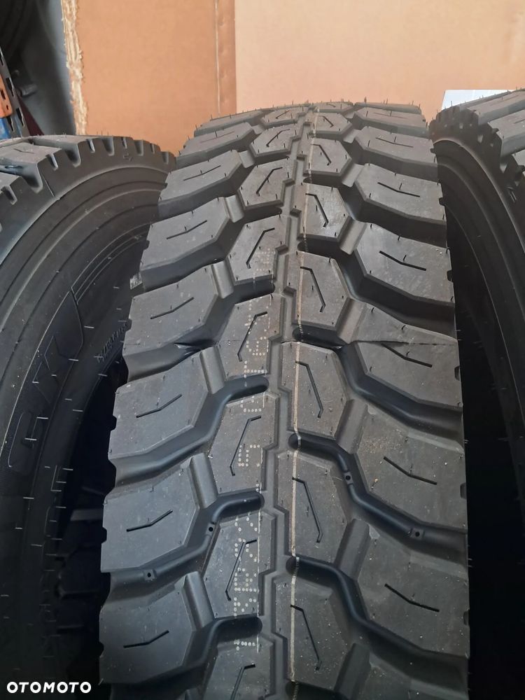 Opony ciężarowe 13r22.5 napędowe NOWE - 2