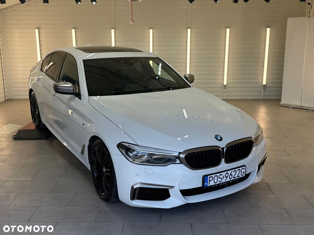 BMW Seria 5 M550i xDrive sport - 4