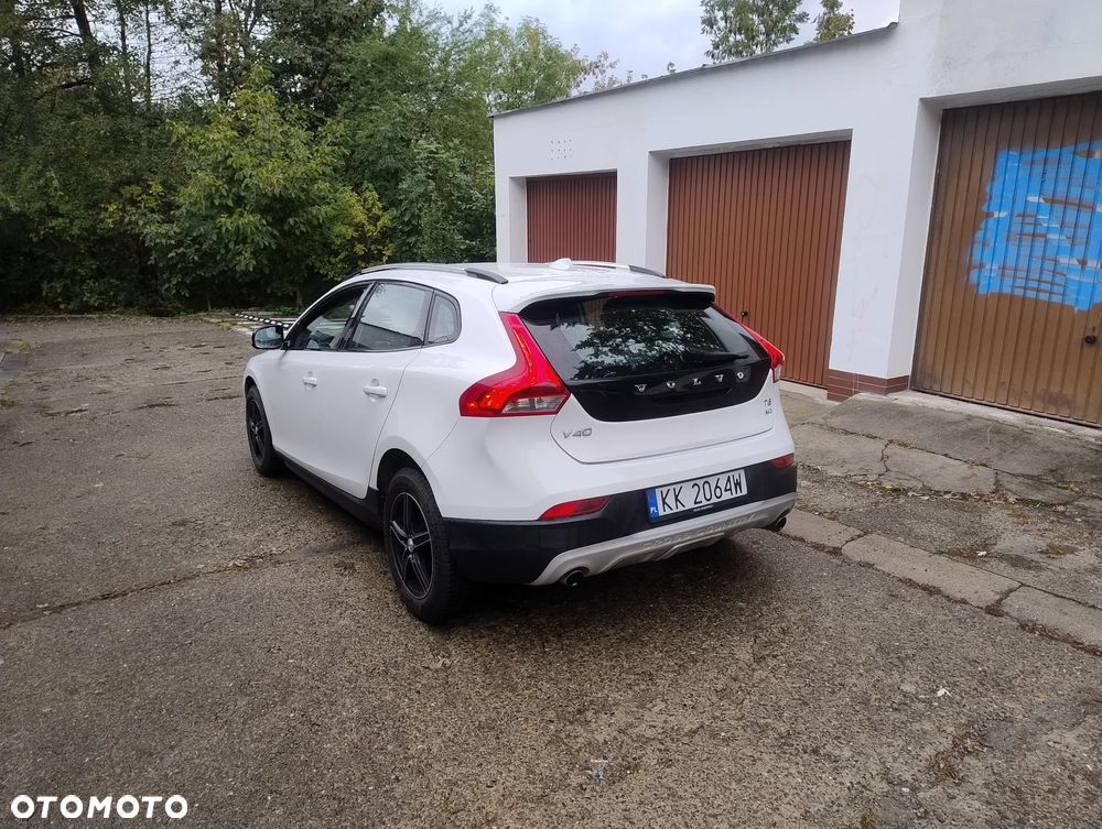 Volvo V40 - 16