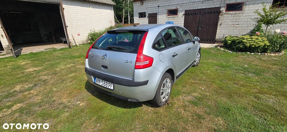 Citroën C4 1.6 HDi Impress - 16