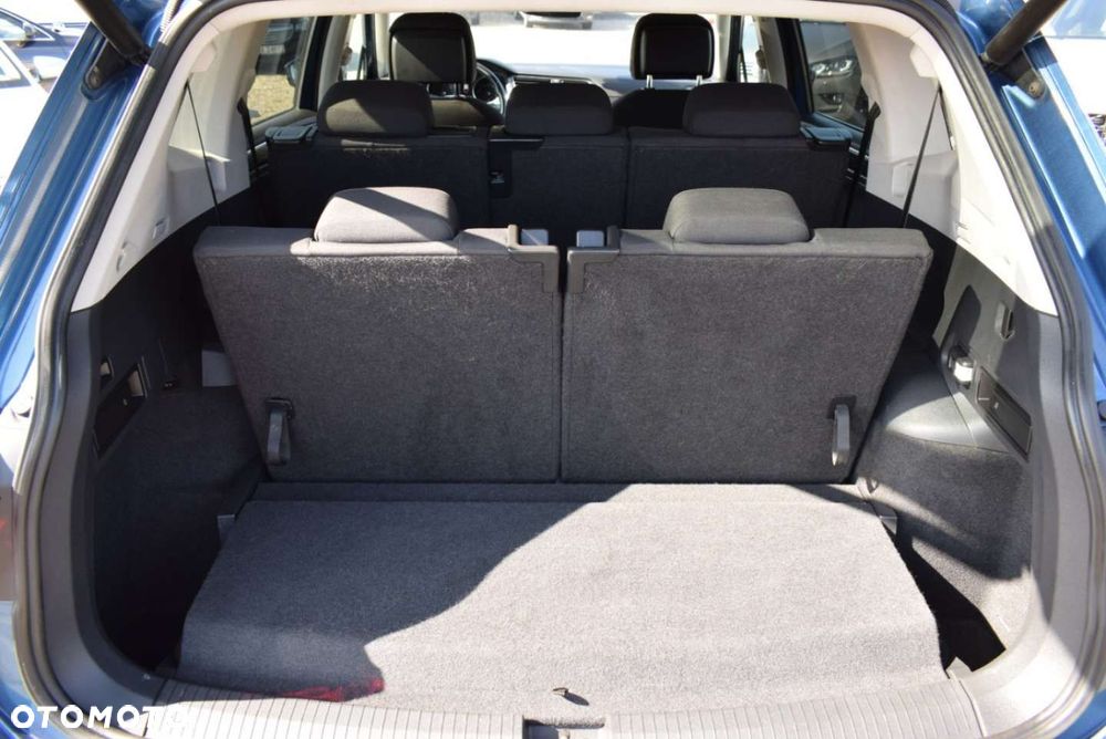 Volkswagen Tiguan - 13