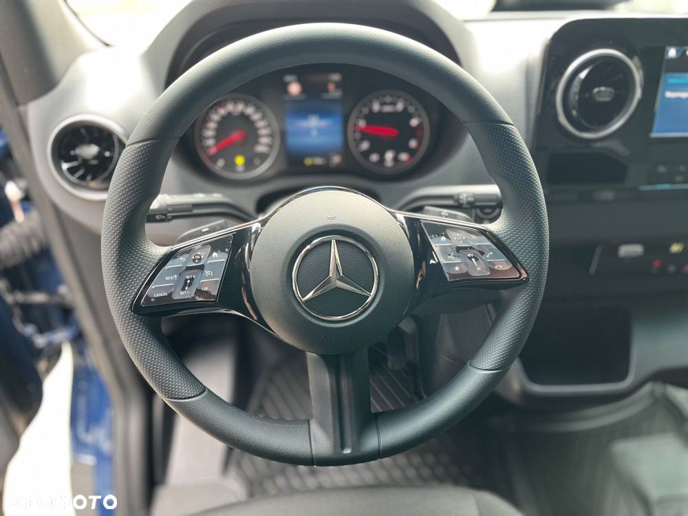 Mercedes-Benz Sprinter 319 CDI KA OM654 - 17