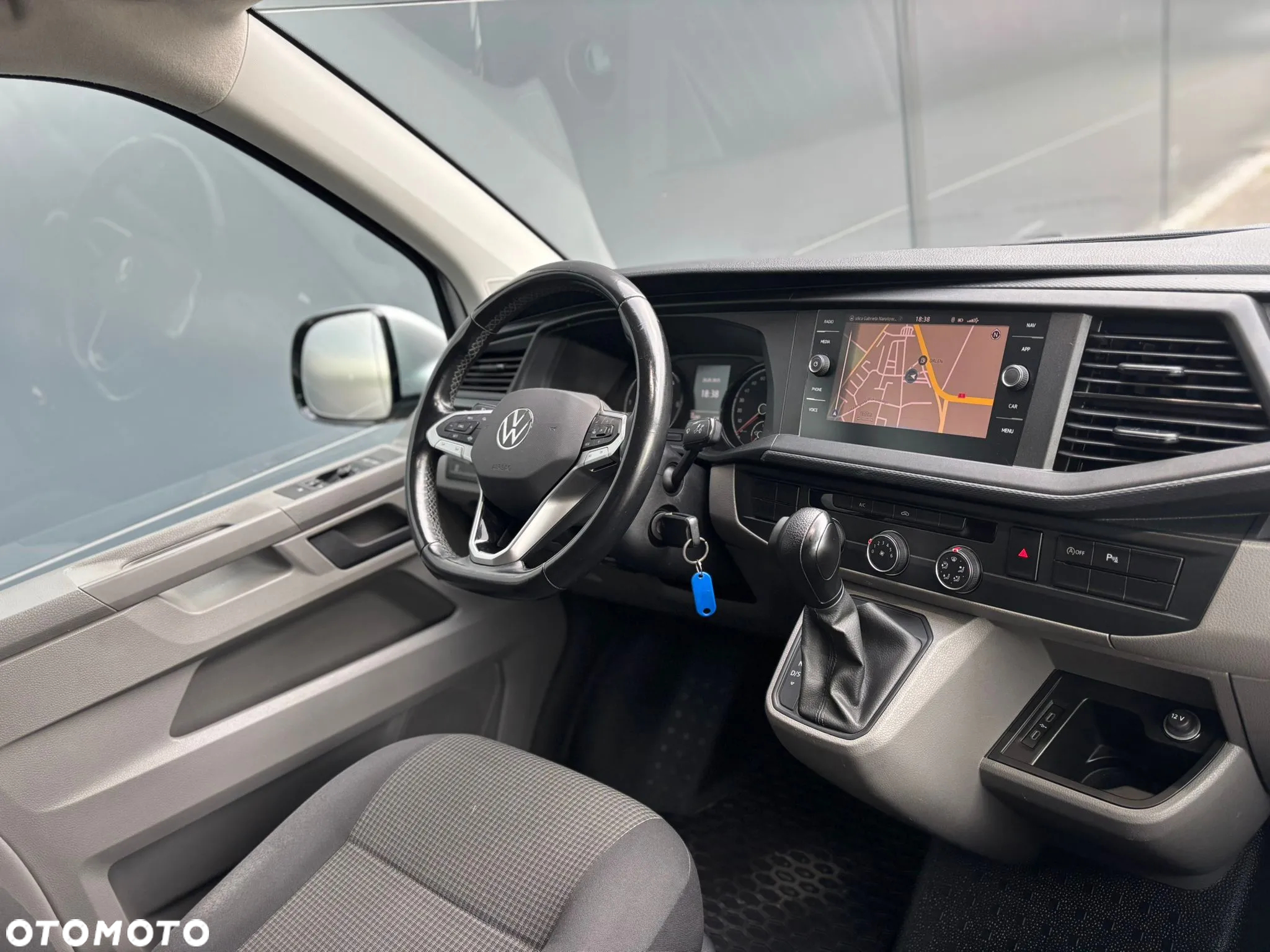 Volkswagen Transporter T6.1 TDI L2 DSG - 24