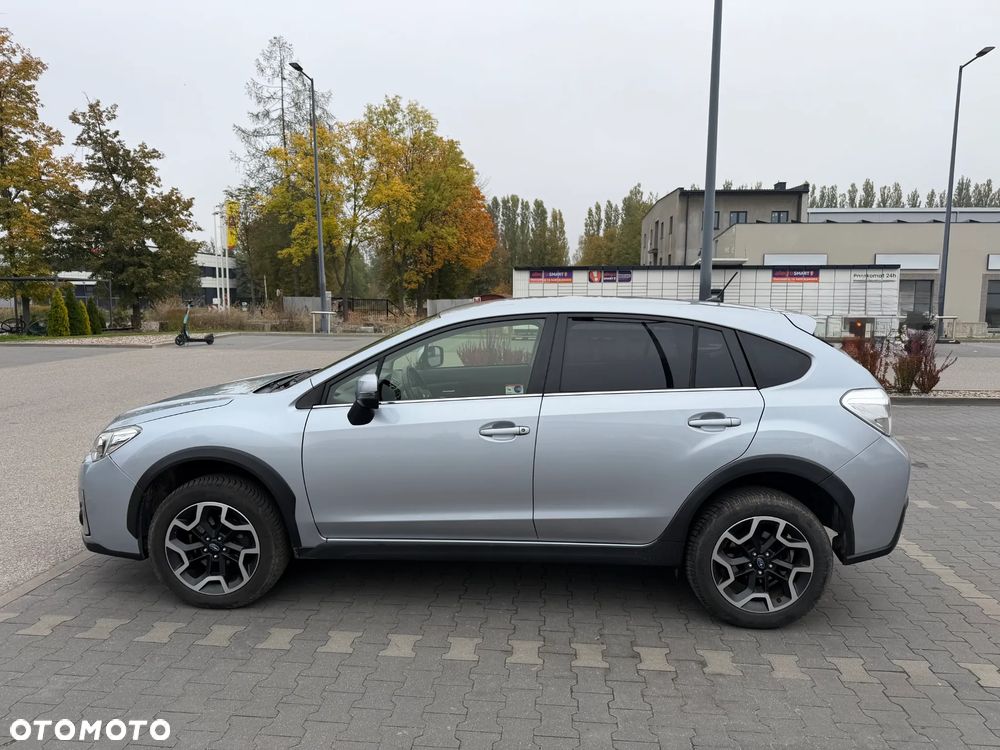 Subaru Xv 2016 photo 3