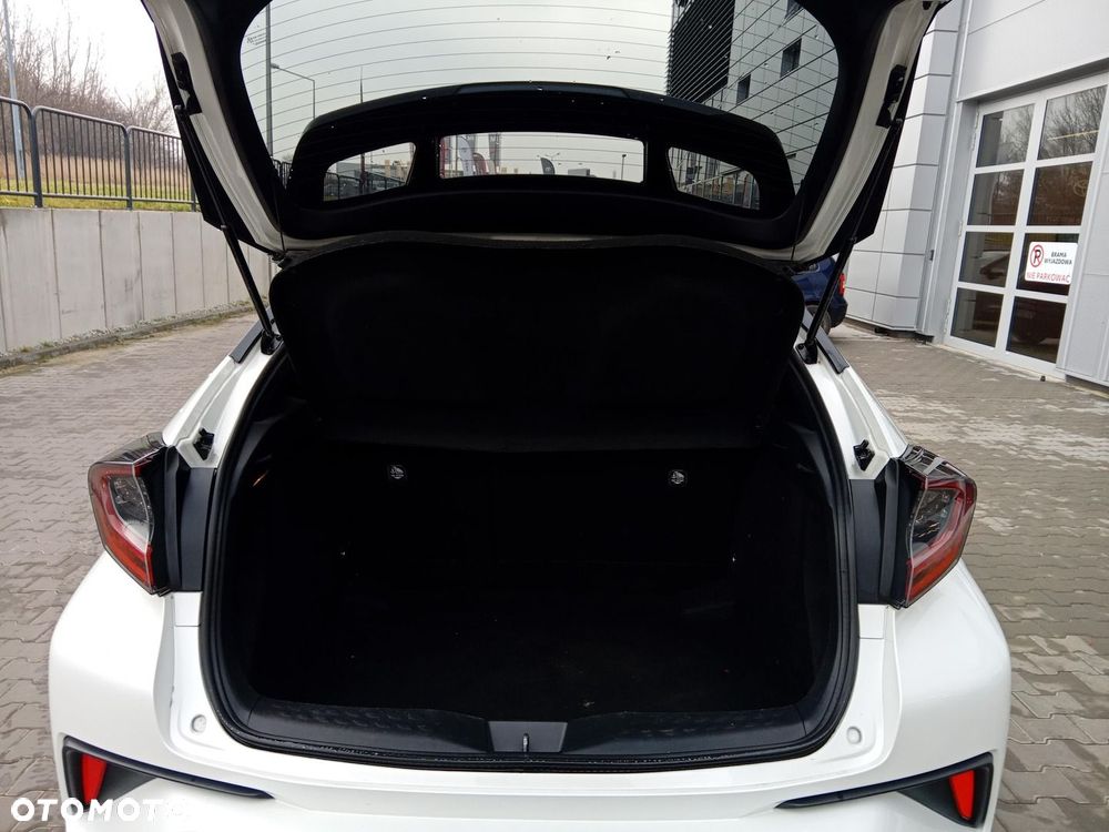 Toyota C-HR - 12
