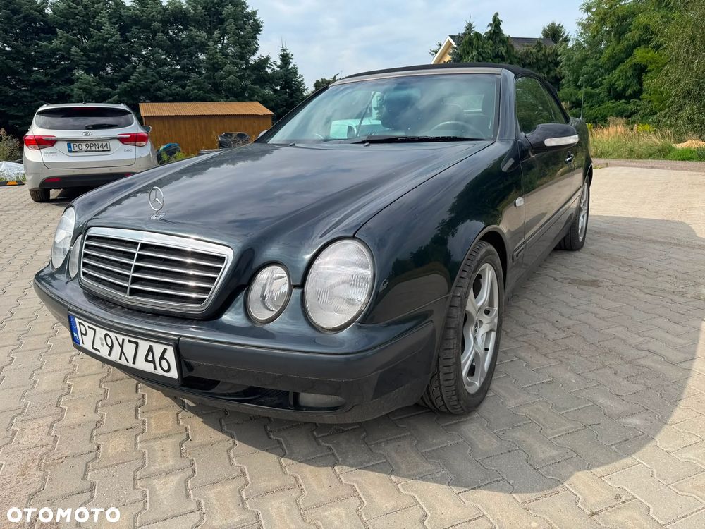 Mercedes-Benz CLK - 3