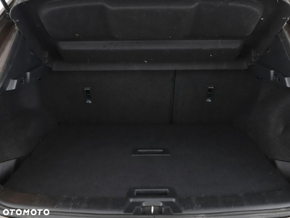 Nissan Qashqai 1.6 DIG-T N-Connecta - 21