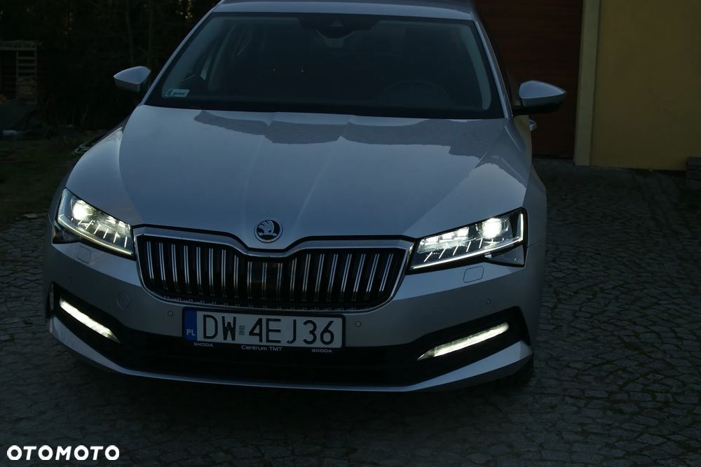 Skoda Superb 2.0 TDI Ambition DSG - 31
