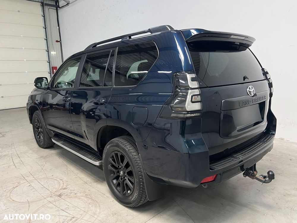 Toyota Land Cruiser 2.8l D-4D 204 CP A/T Luxury Black Matte Edition - 6