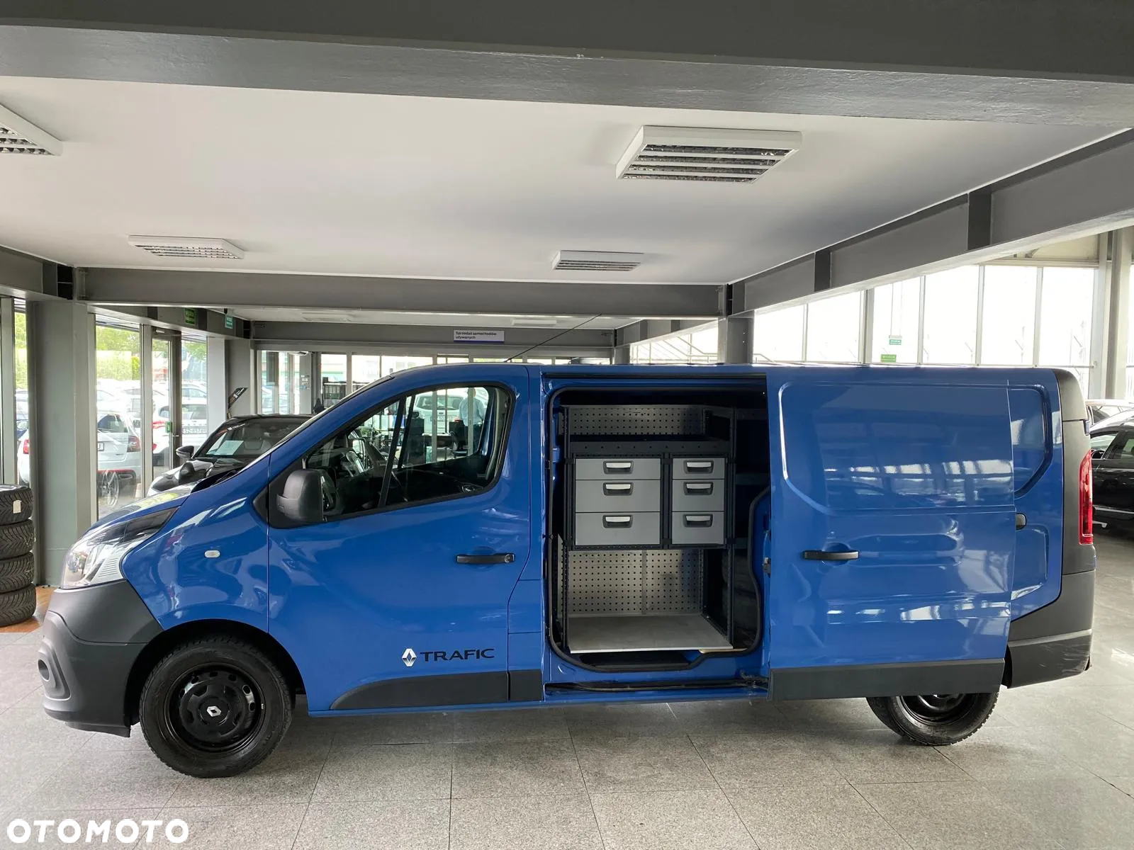 Renault Trafic - 12