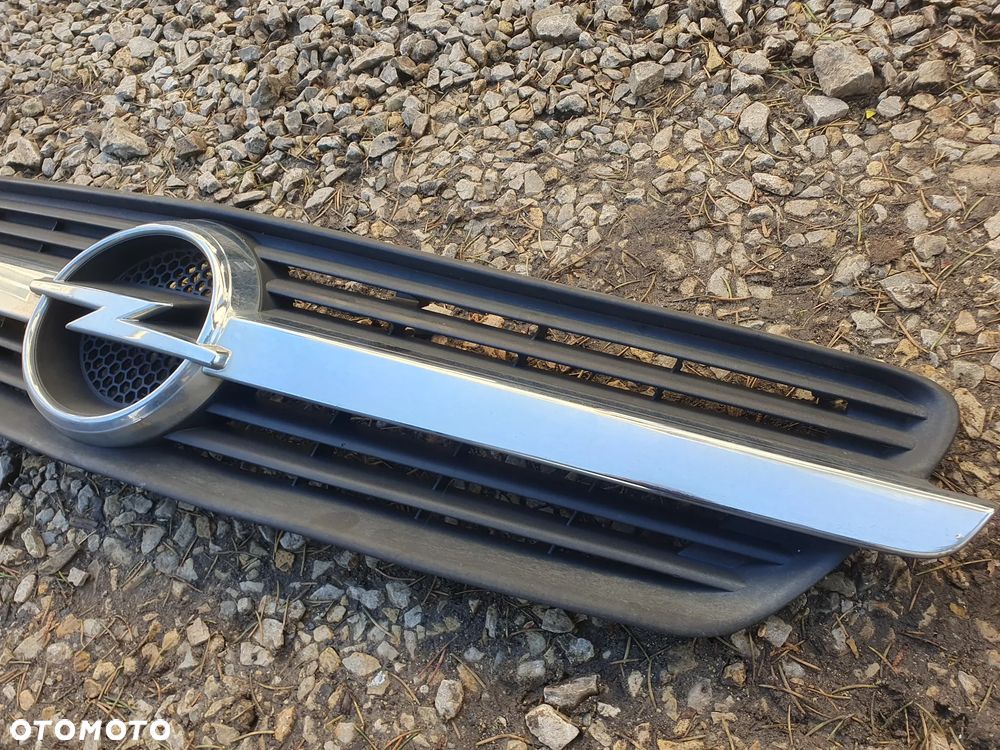 Grill atrapa chrom znaczek zderzeka maski Opel Meriva A 13162160 - 3