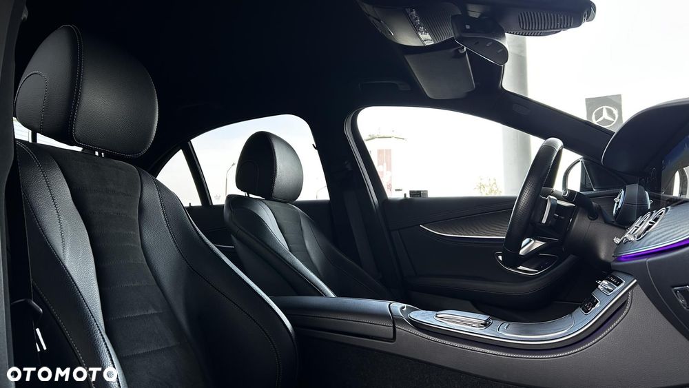Mercedes-Benz Klasa E - 23