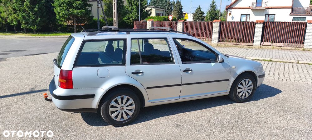 Volkswagen Golf 1.9 TDI Comfortline - 6