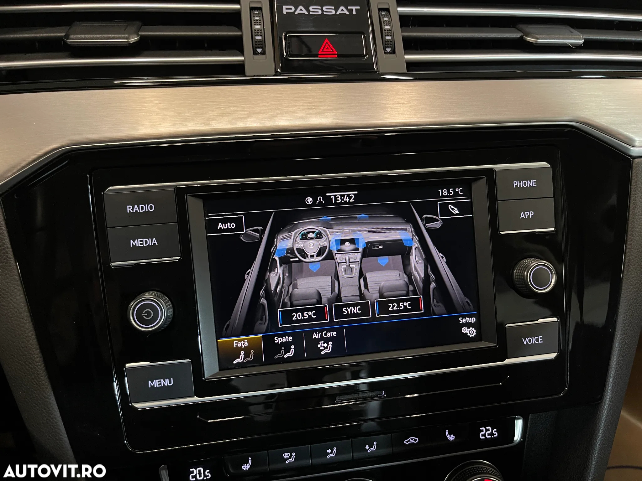 Volkswagen Passat 2.0 TDI DSG Highline - 18