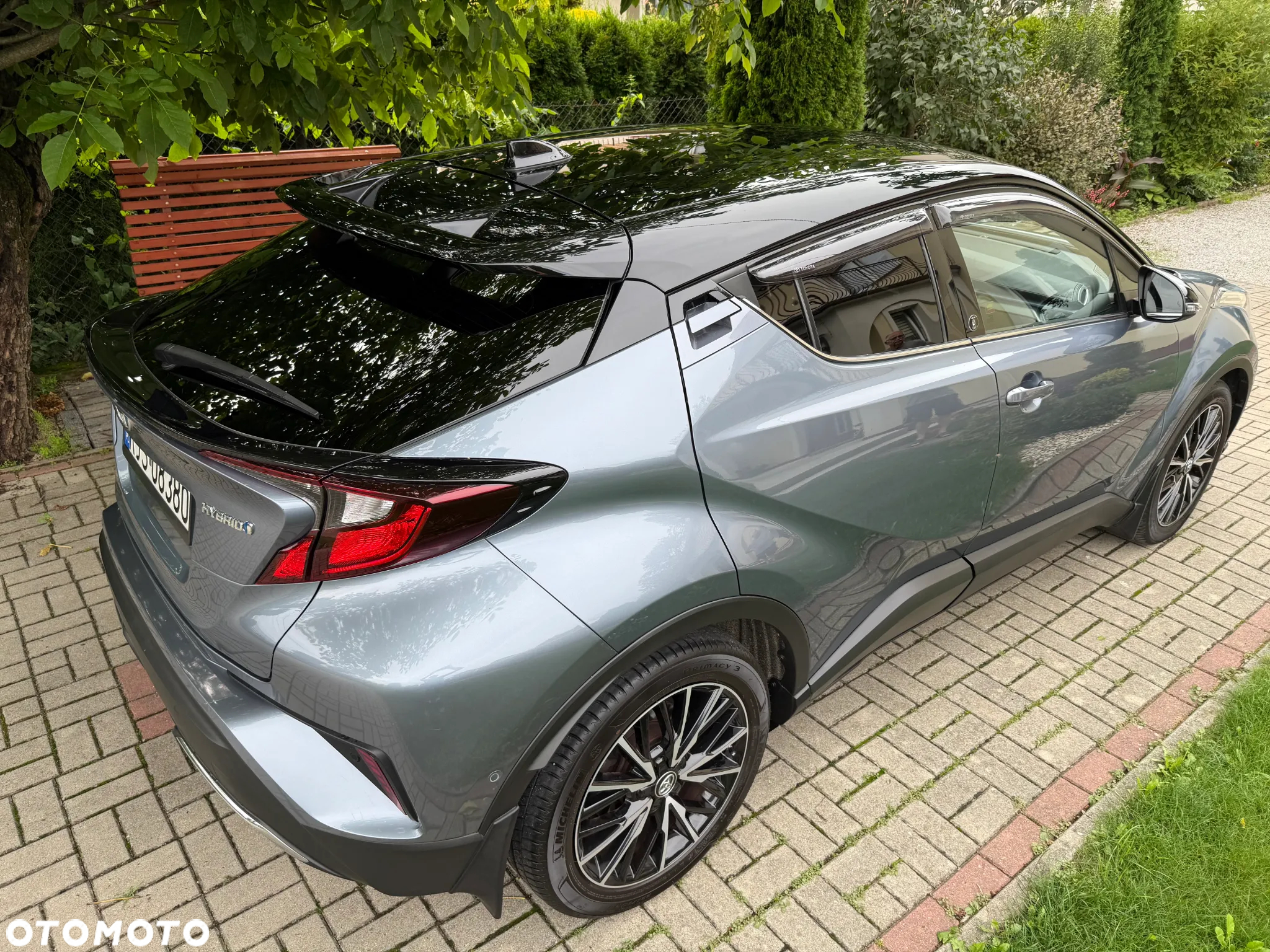 Toyota C-HR - 16