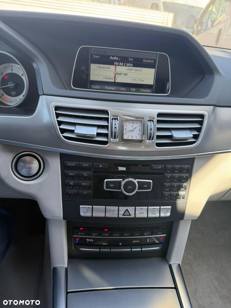 Mercedes-Benz Klasa E 300 BlueTEC 7G-TRONIC - 11