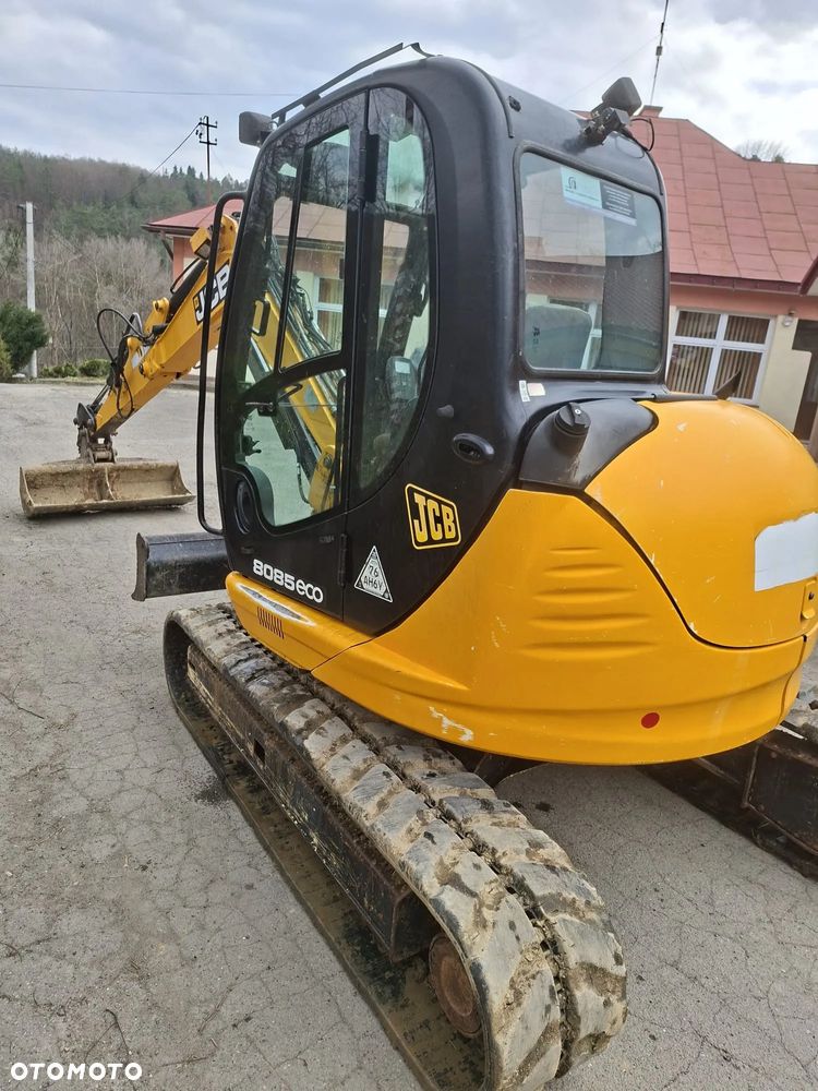 JCB 8085 - 8