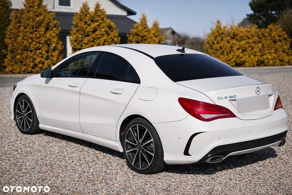 Mercedes-Benz CLA 180 7G-DCT - 8