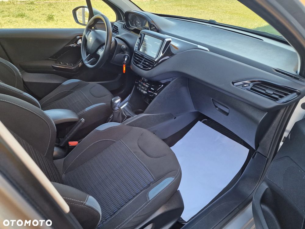 Peugeot 208 HDi 68 Access - 11