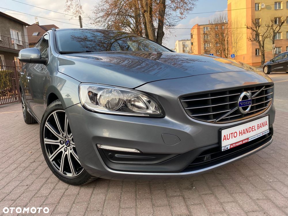 Volvo V60 D3 Summum - 31