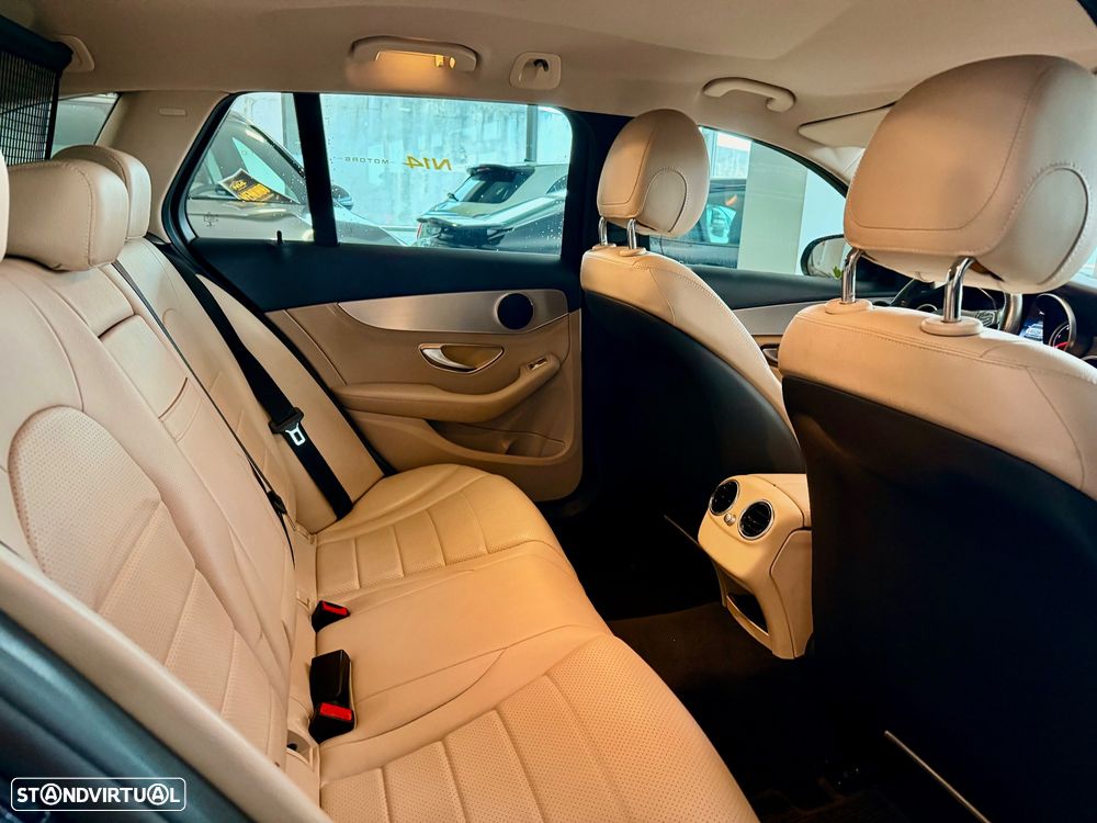 Mercedes-Benz C 220 - 12