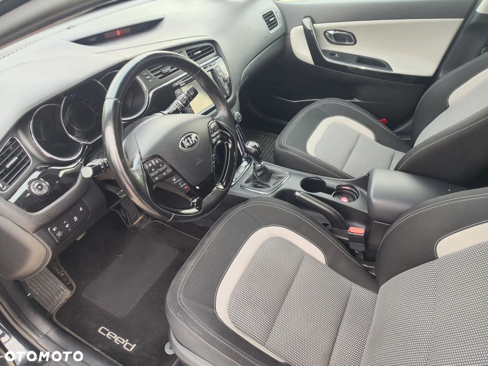 Kia Ceed - 18