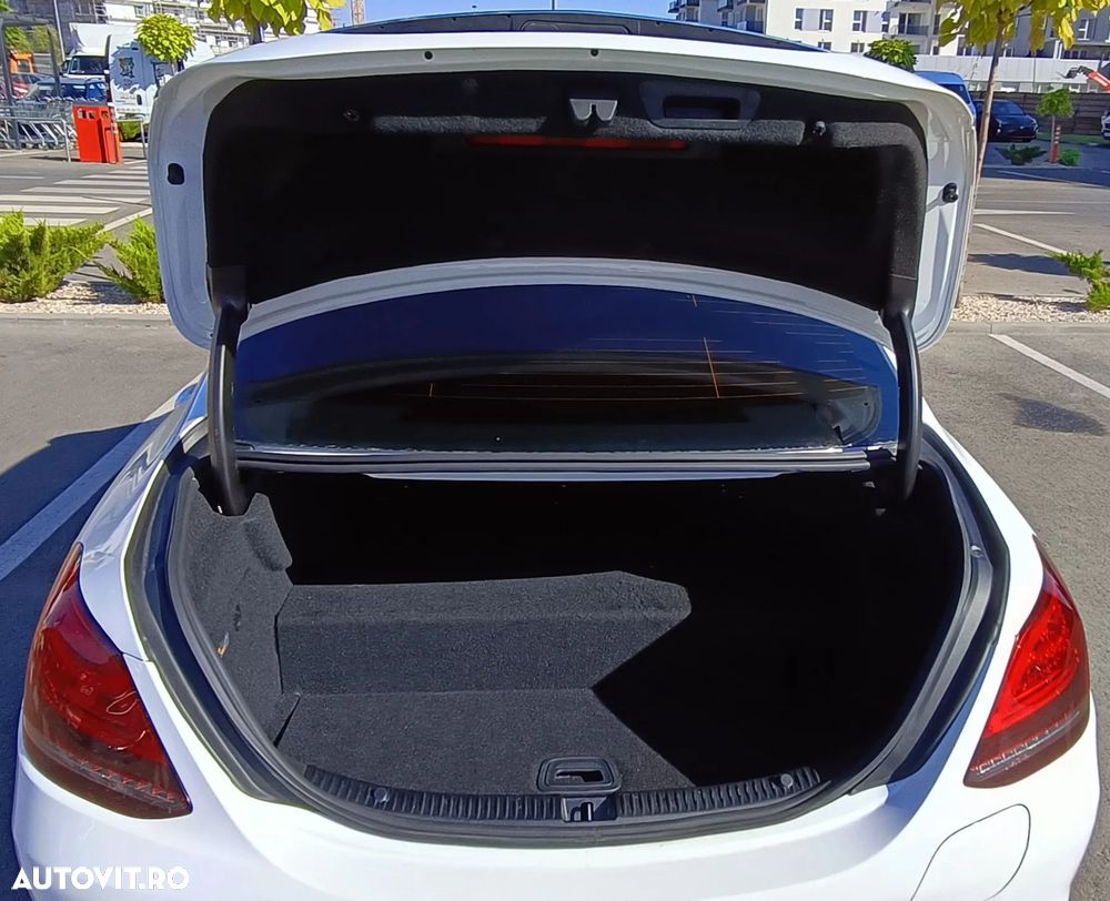 Mercedes-Benz C 300 e PHEV - 9