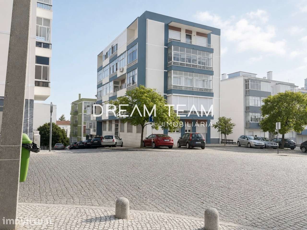 Apartamento T2 no centro do Laranjeiro, Almada - Grande imagem: 3/25