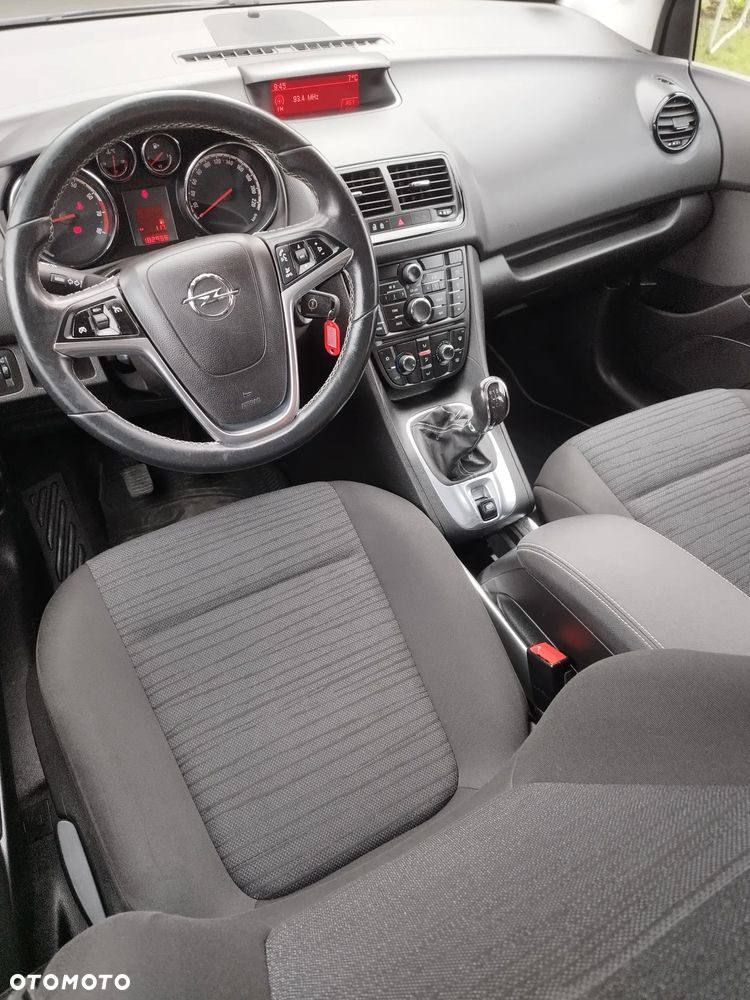 Opel Meriva - 27