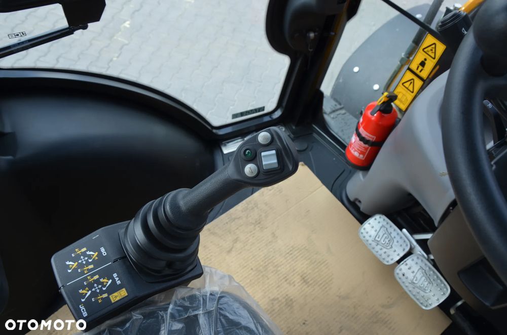 JCB 3CX PLUS 2026r / SILNIK 4,8L 109km / 87mth ! / KLIMA / SZYBKOZŁĄCZE / DWUKIERUNKOWA INSTALACJA / 20" / ZAMEK / 8751 - 22