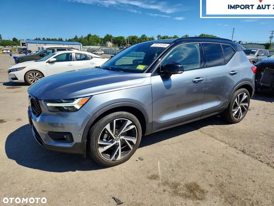 Volvo XC 40 B5 B AWD R-Design - 1