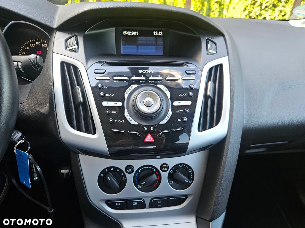 Ford Focus - 37