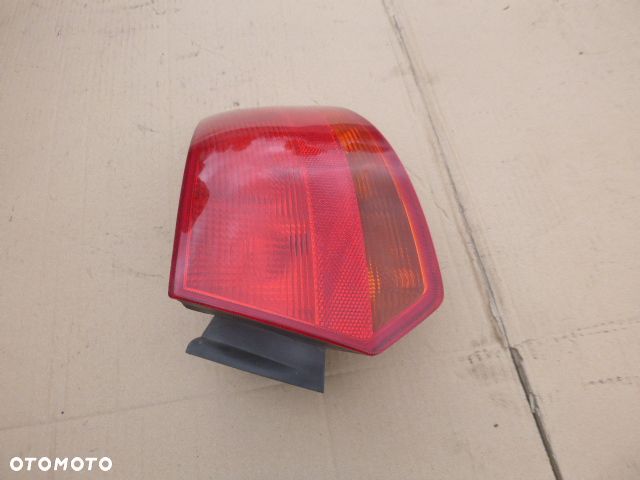 LAMPA PRAWY TYŁ PRAWA TYLNA AUDI A3 8P 5D - 12
