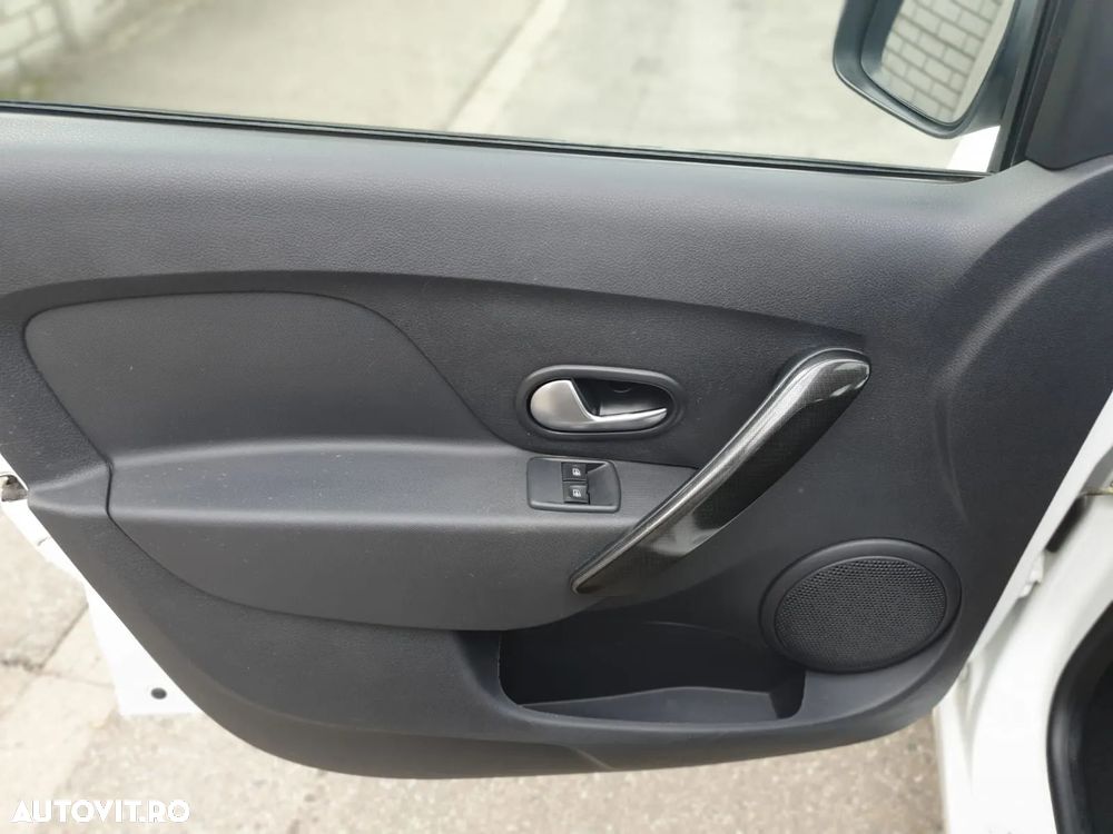 Dacia Logan 1.0 SCe Acces - 10