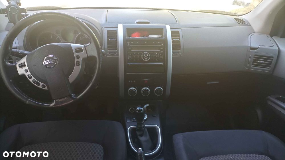 Nissan X-Trail 2008 photo 2