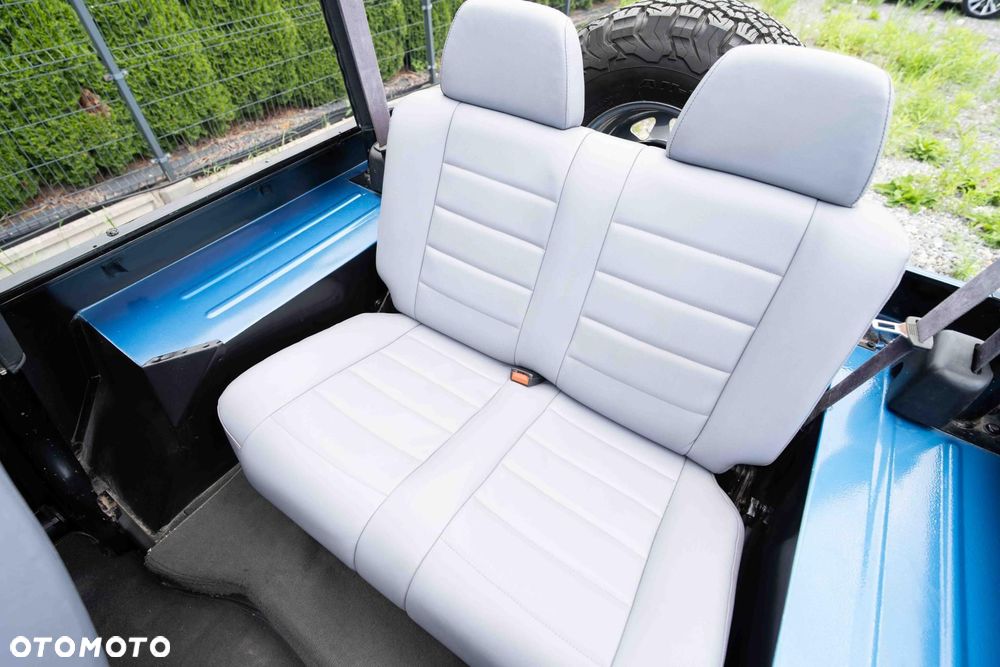 Jeep Wrangler - 25