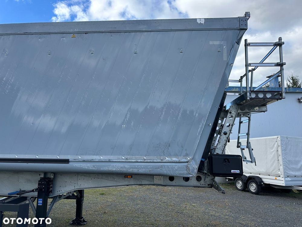 Schmitz Cargobull SCB*S3D ! 52m3! 6568kg! Uszkodzona ! - 6