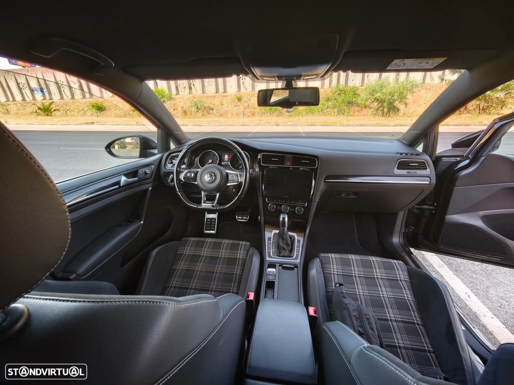 VW Golf 2.0 TDI GTD DSG - 8