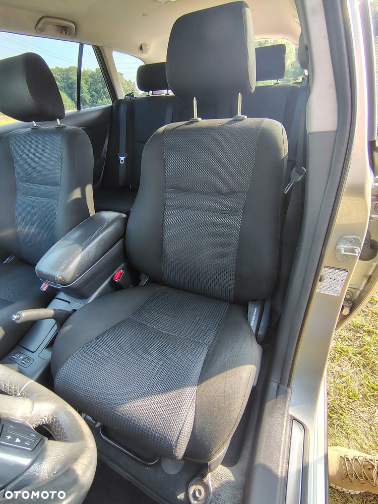 Toyota Avensis 2.0 D-4D Luna - 20