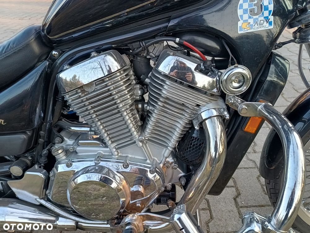 Suzuki Intruder - 7