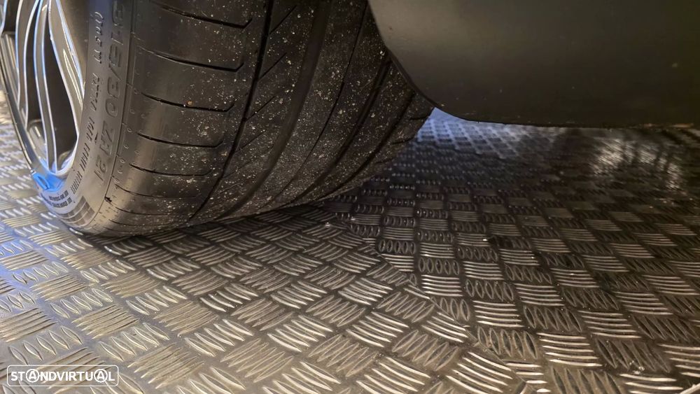 Porsche Panamera 4 E-Hybrid - 29