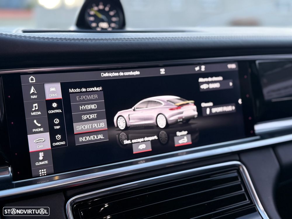 Porsche Panamera 4 E-Hybrid 10 Years Edition - 11