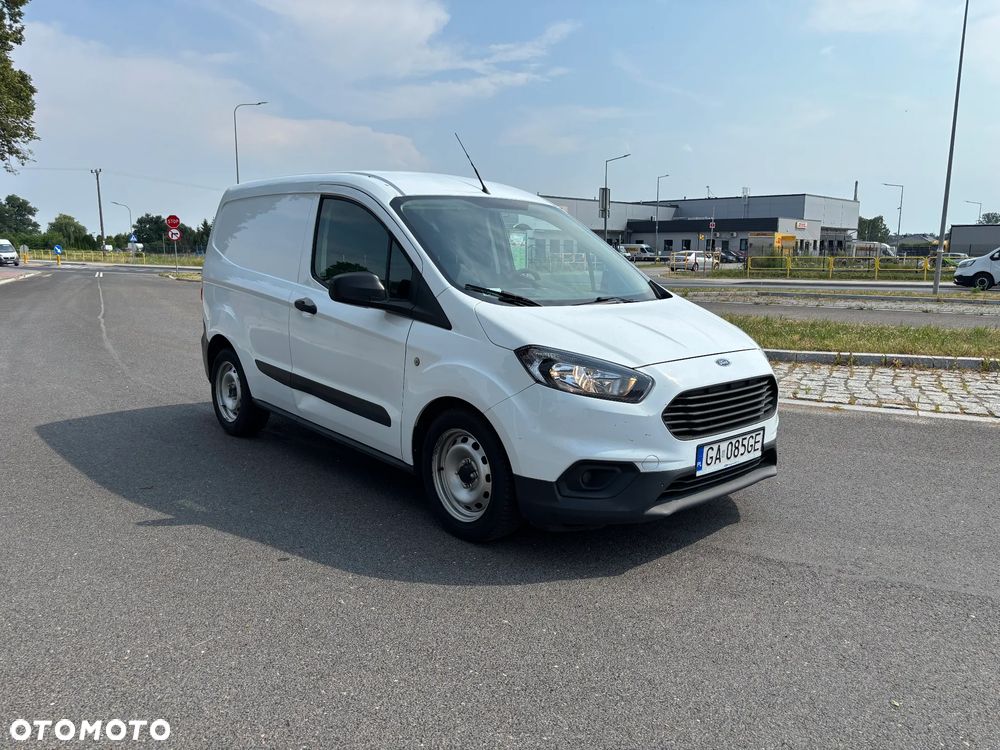 Ford COURIER - 2