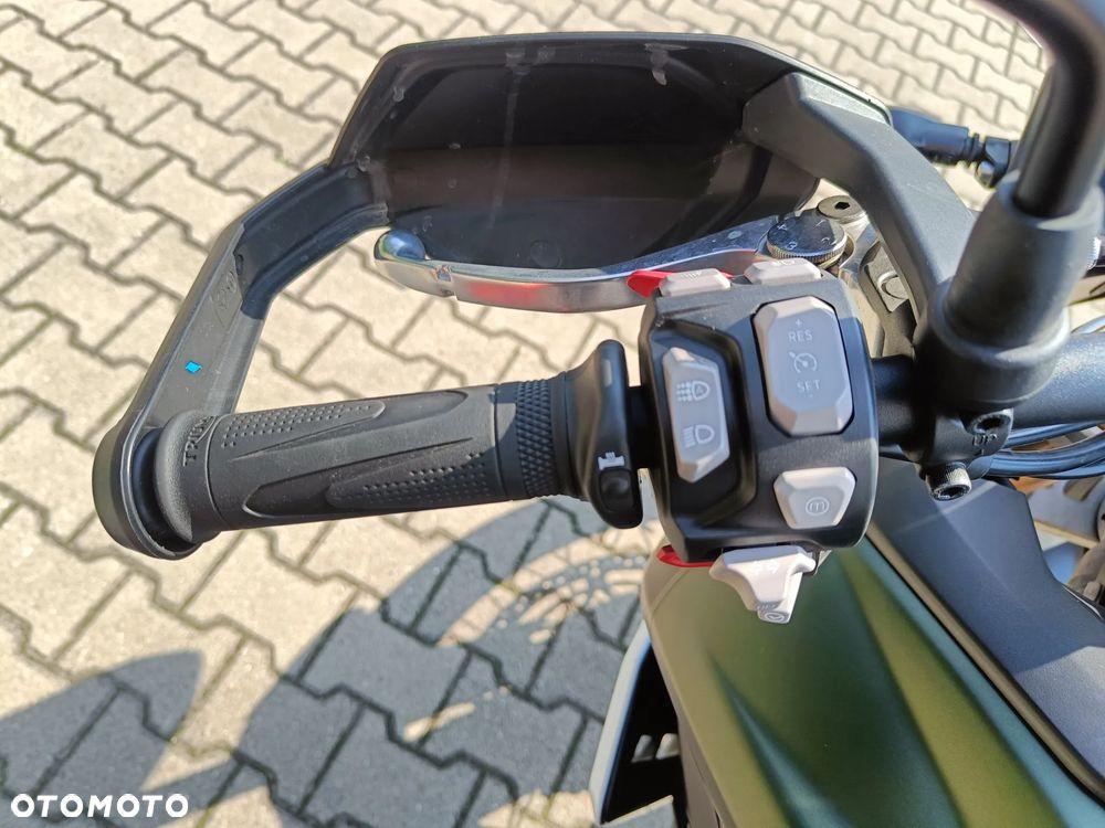 Triumph Tiger - 11