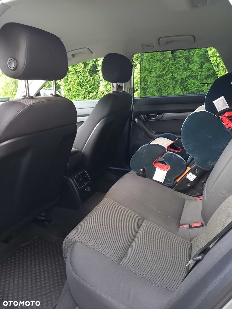 Audi A6 Avant - 8