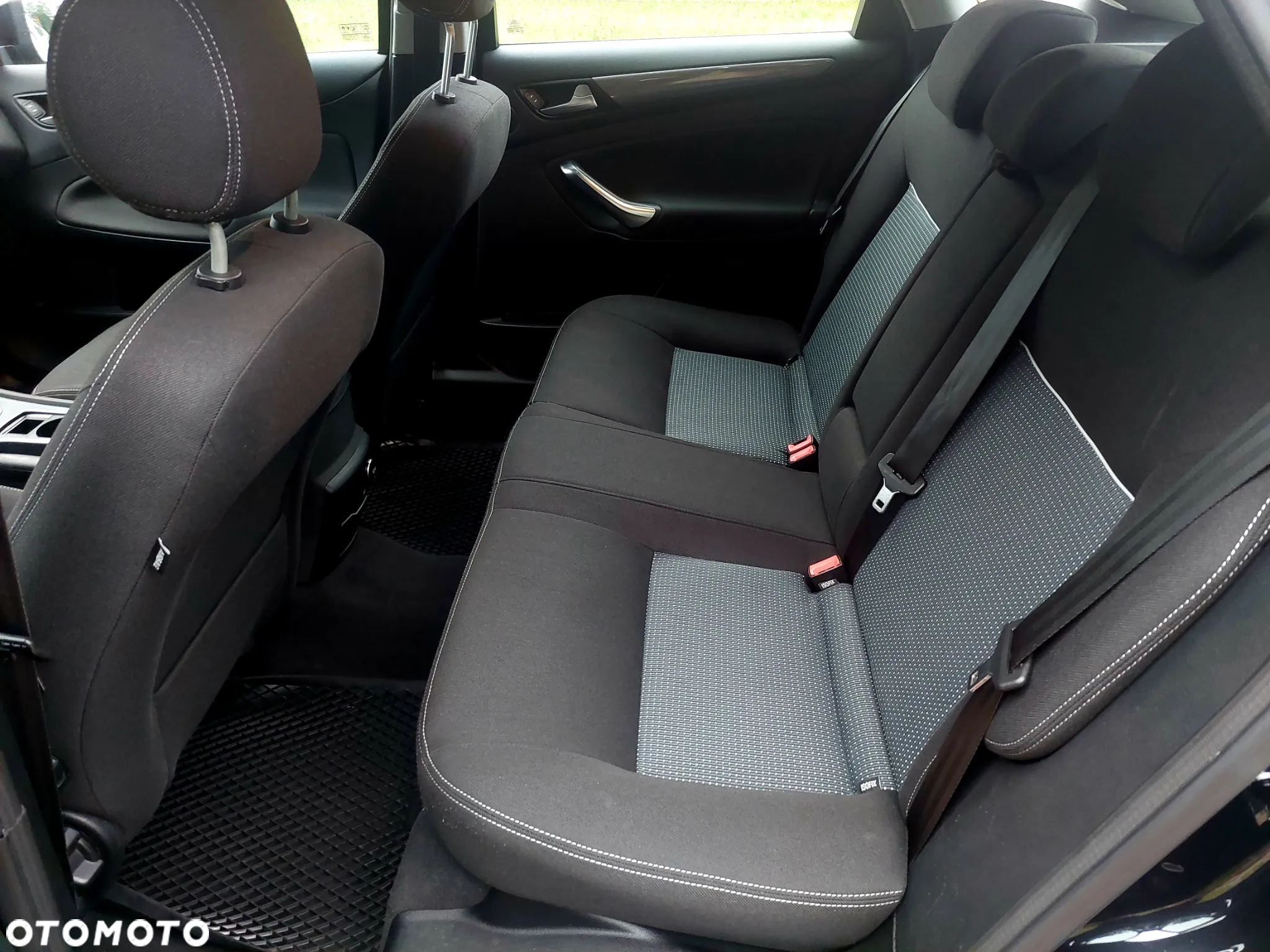 Ford Mondeo 1.6 T Ambiente - 15