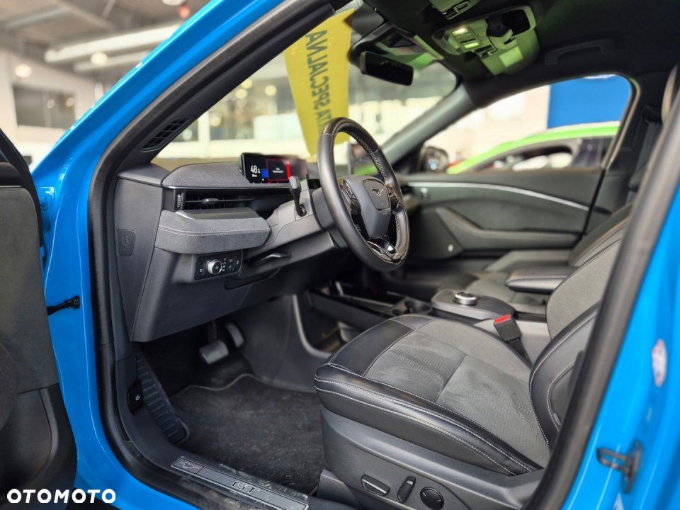 Ford Mustang Mach-E - 22