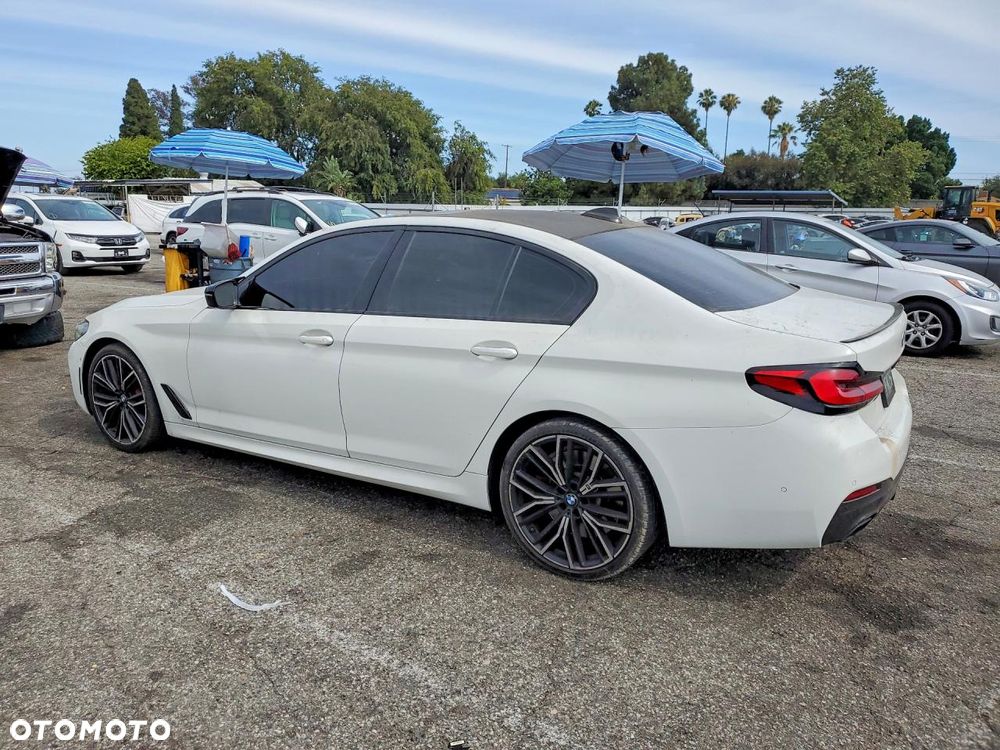 BMW Seria 5 540i xDrive mHEV M Sport sport - 3