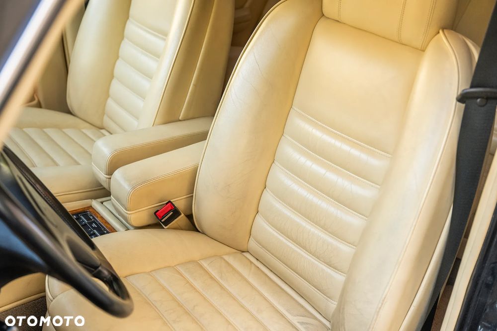 Bentley Turbo R - 26