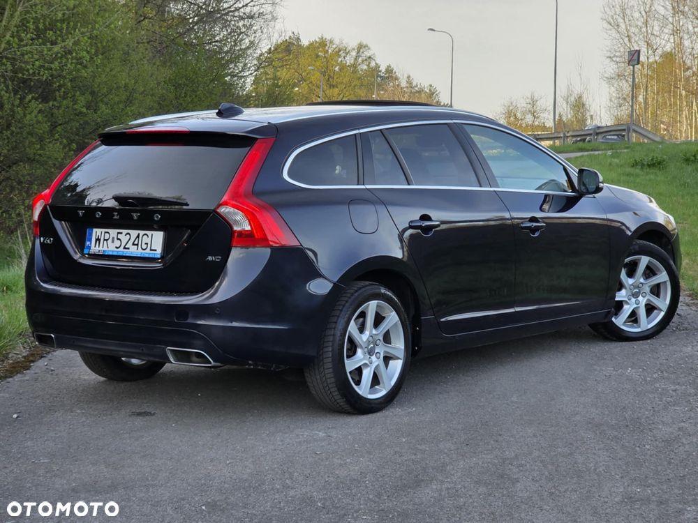 Volvo V60 D4 AWD Geartronic Ocean Race - 4